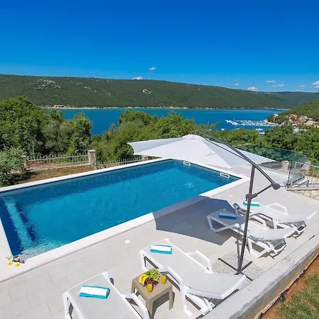 Holiday home Lucija Dream *